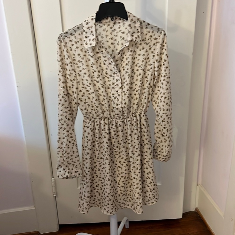 NWOT Cute Floral Mini Dress